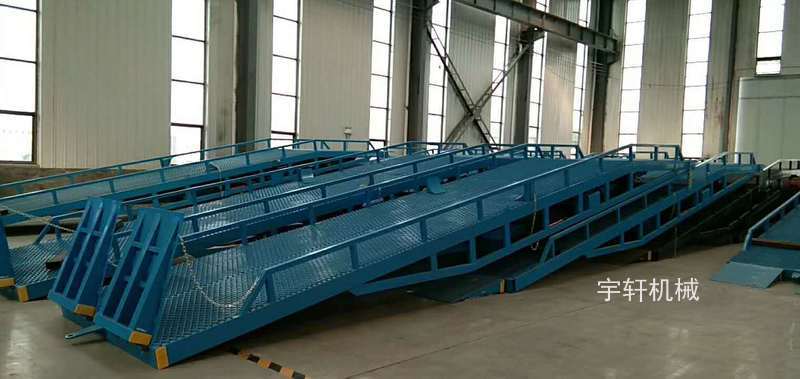 移動(dòng)式登車(chē)橋
